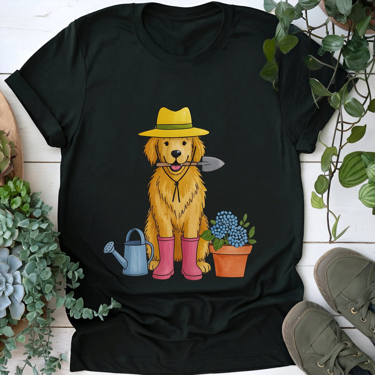 Golden Retriever Gardener T-shirt