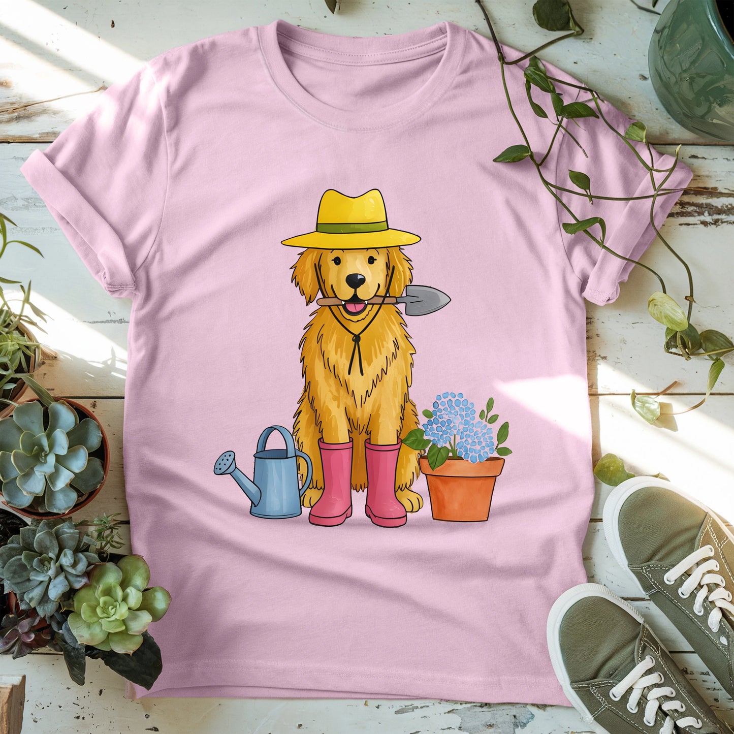 Golden Retriever Gardener T-shirt